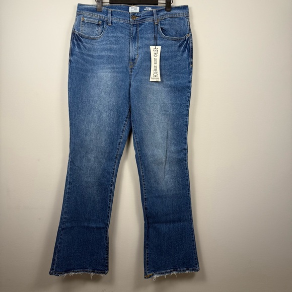 NWT Kensie Jeans Women’s Retro Luxe Stretch The Emmy HR Bootcut 12/31 - Picture 1 of 7